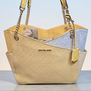 Michael Kors Large Jet Set Travel Tote